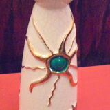 Longwy-designed lamp pose