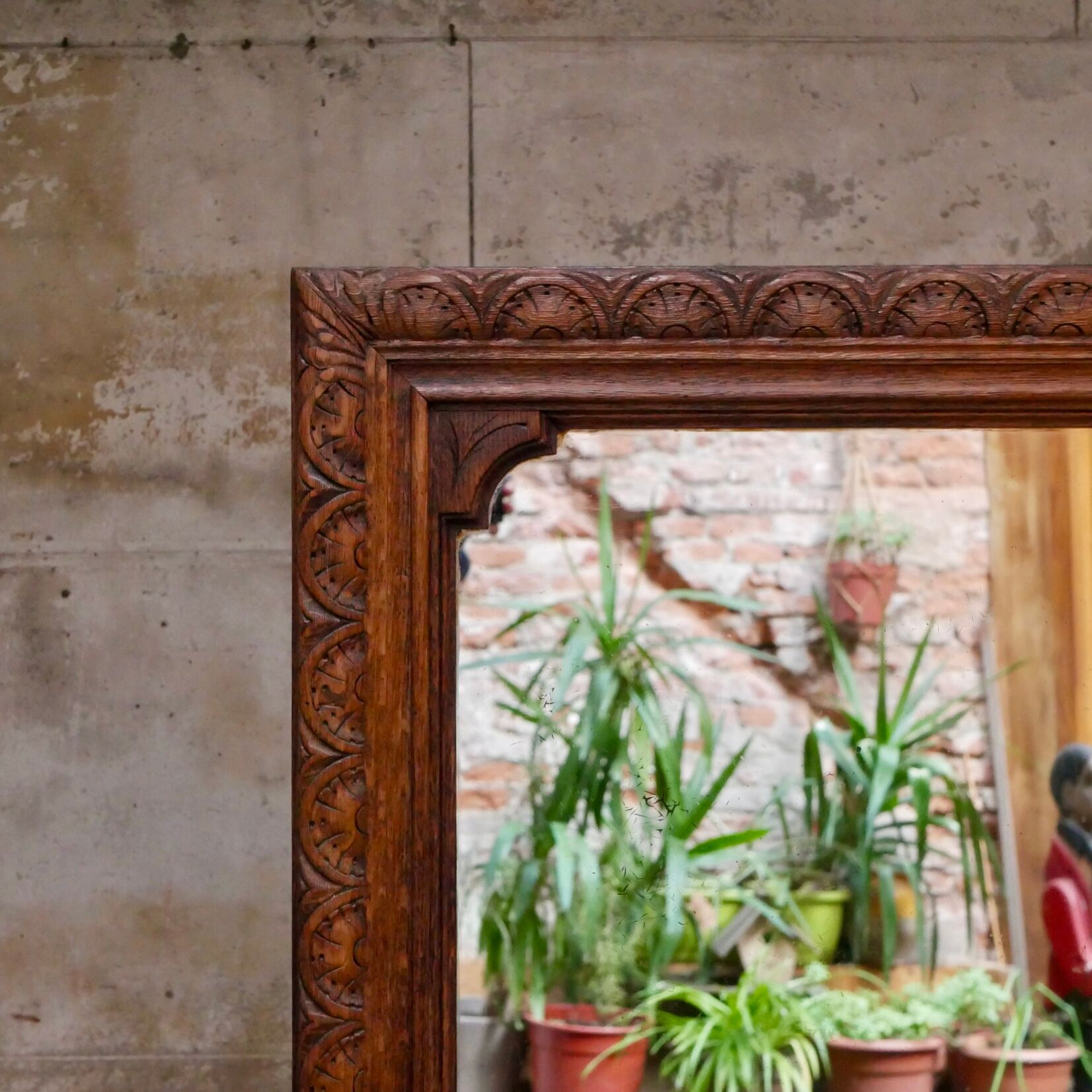 Carved wooden mirror 149x95cm