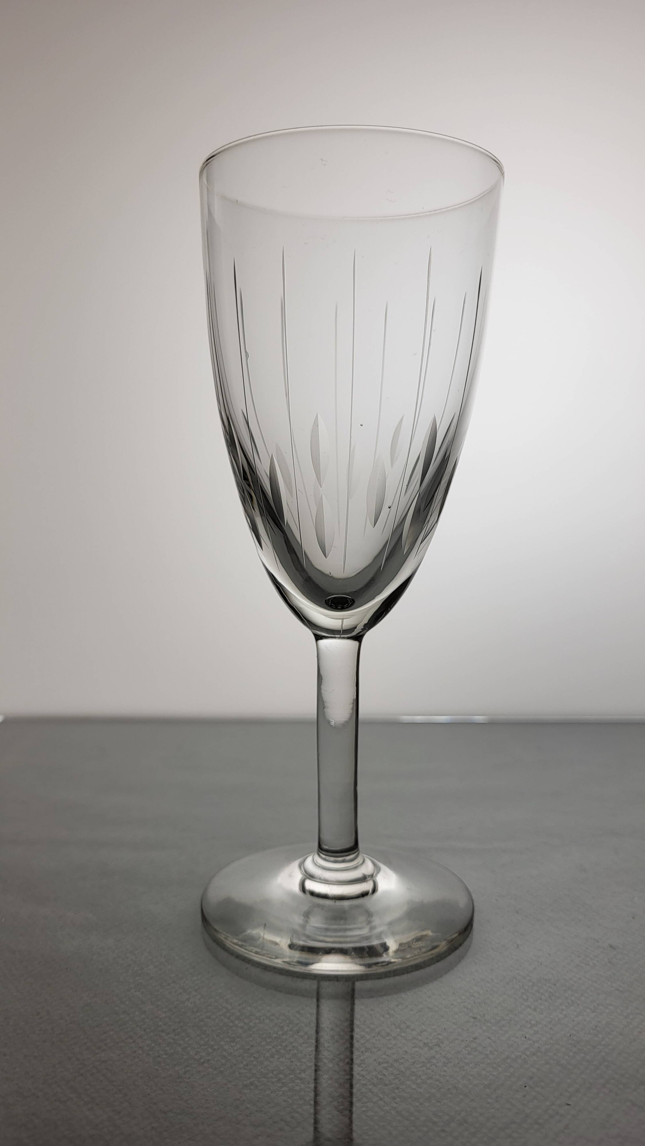 6 Art Deco Crystal Wine Glasses