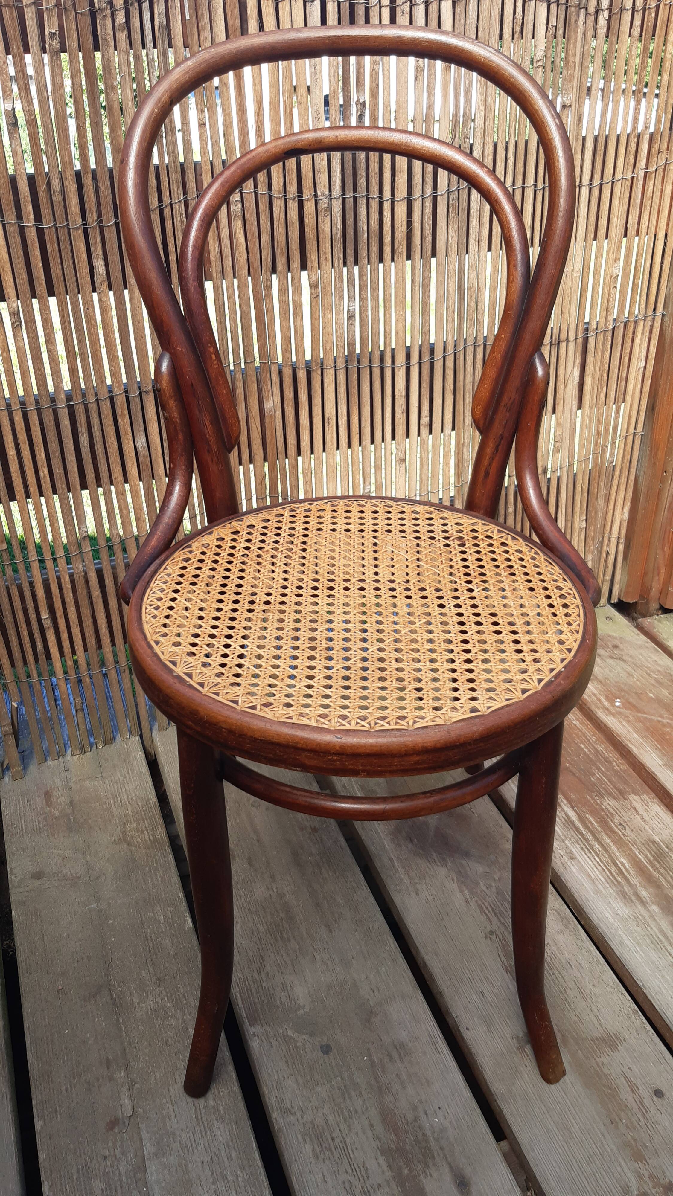 Bistro chairs Thonet n°18