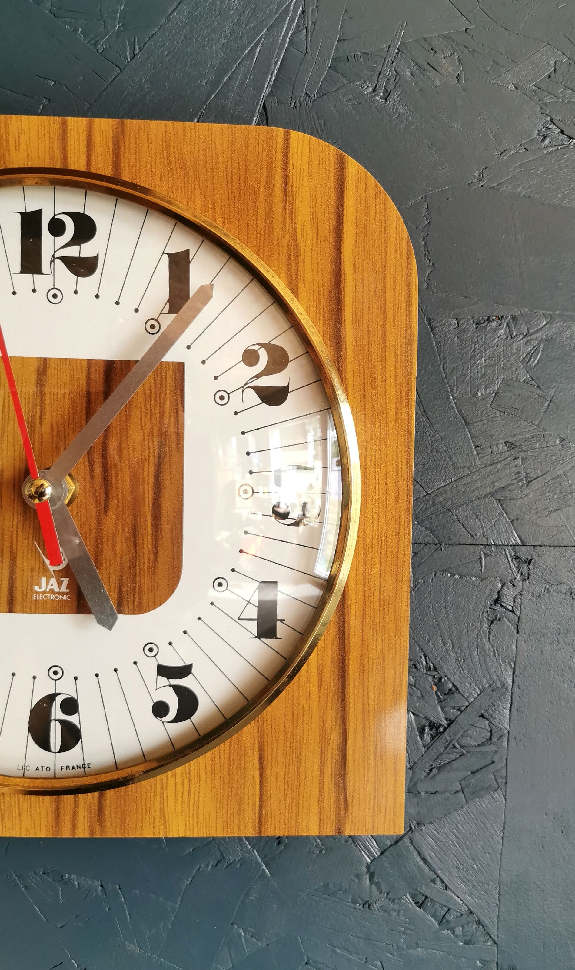 Vintage formica clock square silent wall pendulum "Jaz white wood"