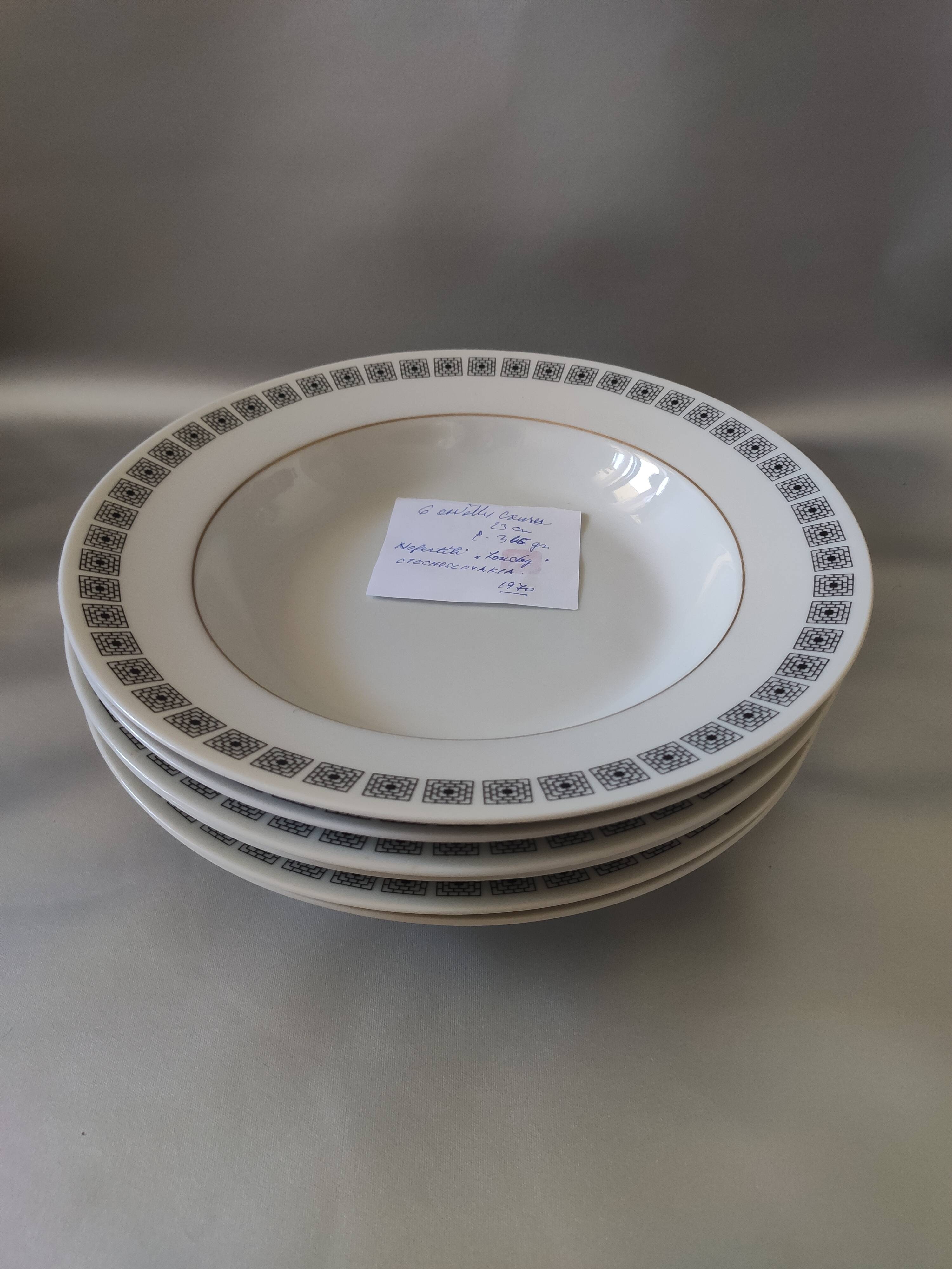 Service de table, Néfertiti Tchécoslovaquie