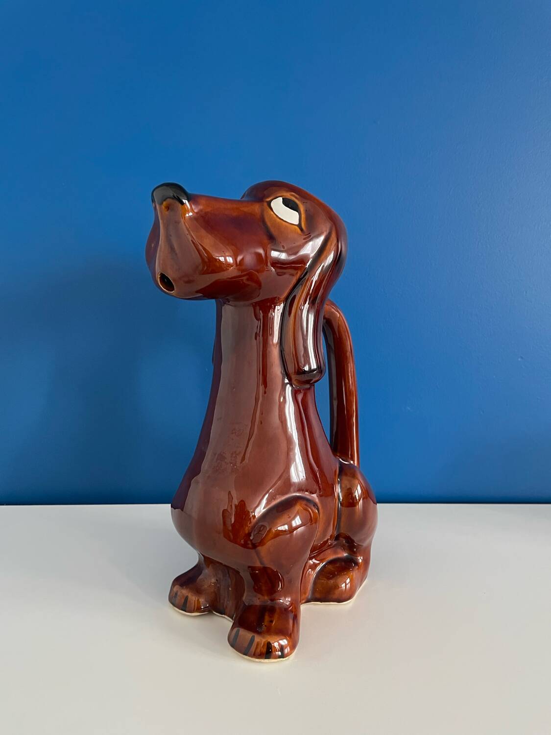 Dachshund dog pitcher