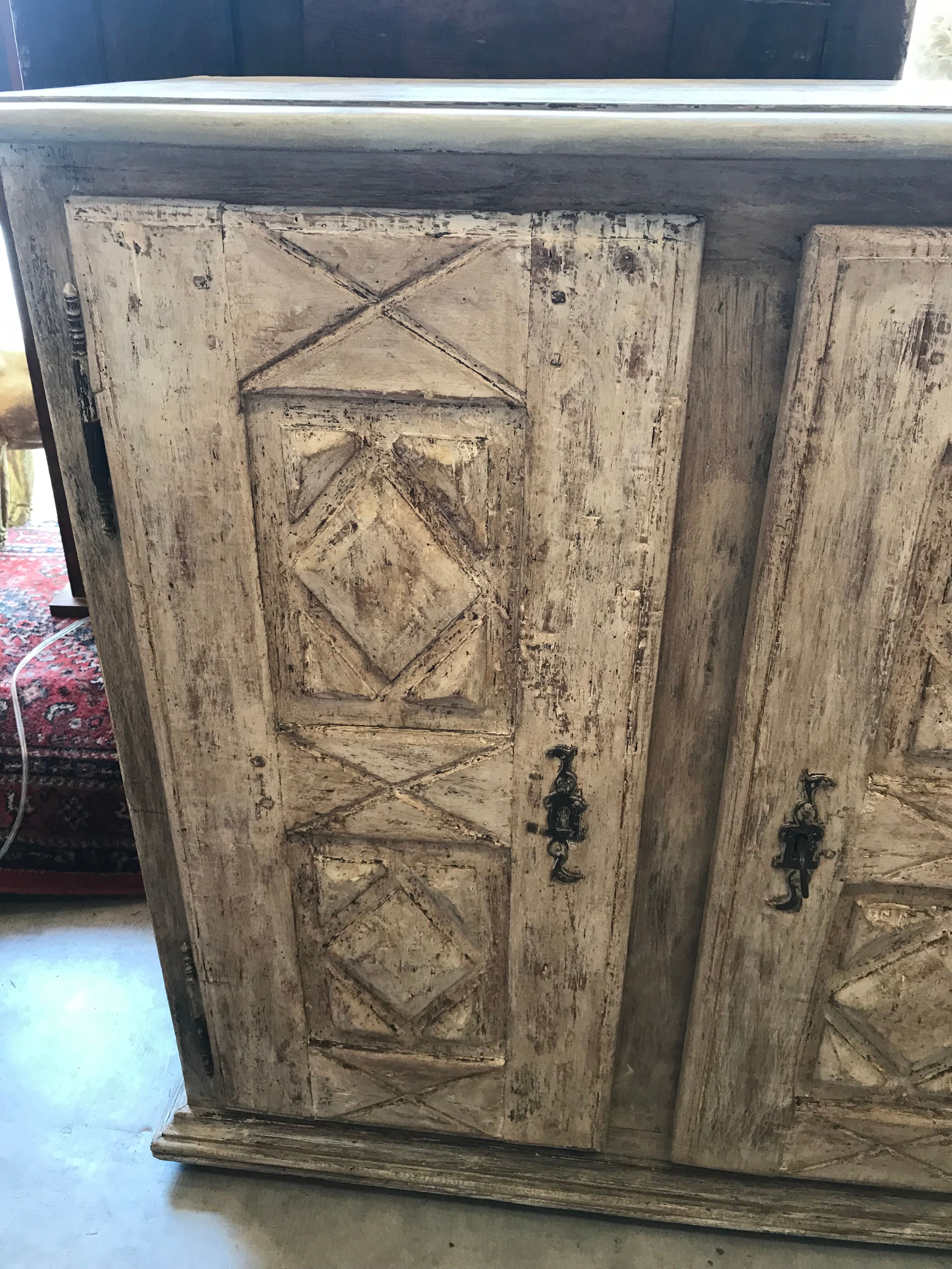 Sideboard Louis XVI epoch XIXth patinated gray with 2 doors