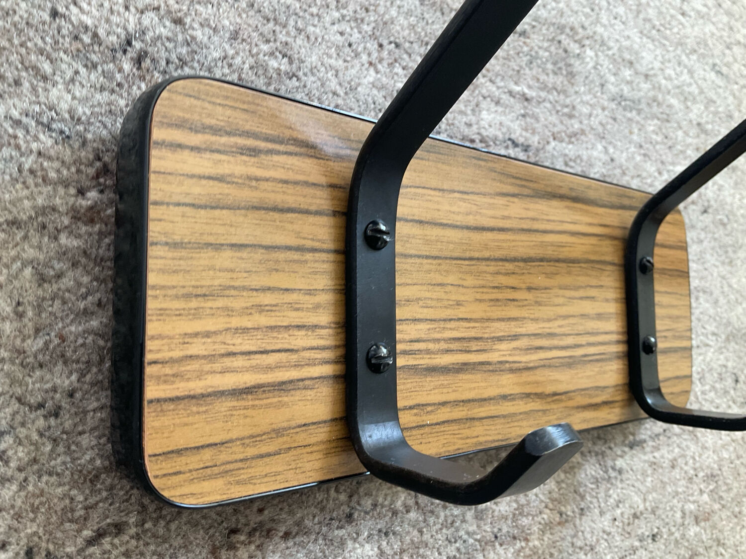 Coat rack in Formica from the 1970s.