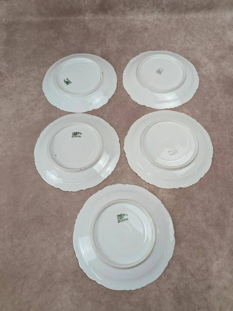 Set of 5 Limoges porcelain dessert plates in Art Nouveau style.