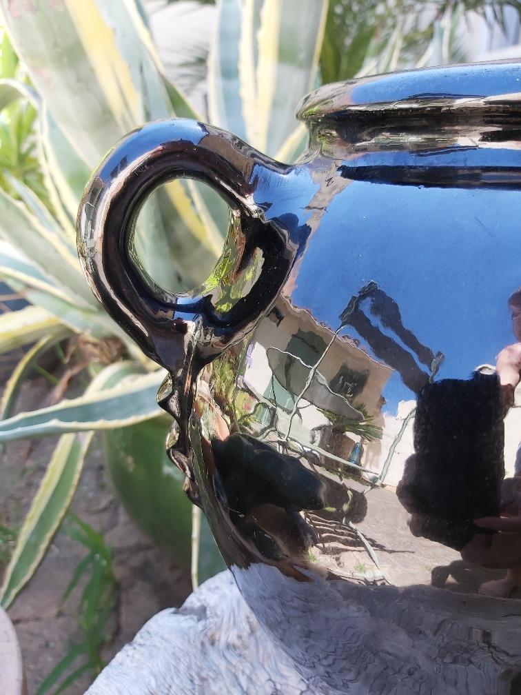 Biot glossy black potiche