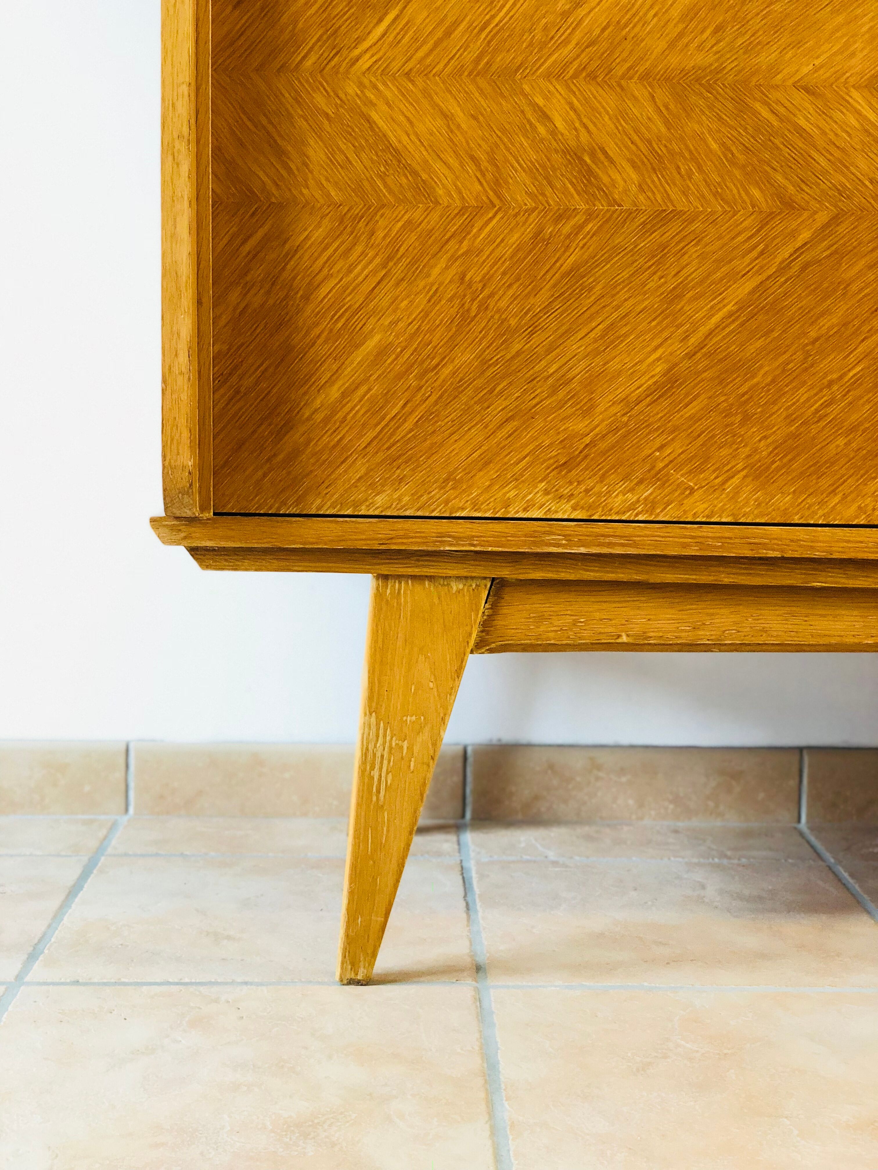 Sideboard oak feet compass 1960