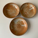 Trio d’assiettes en grès