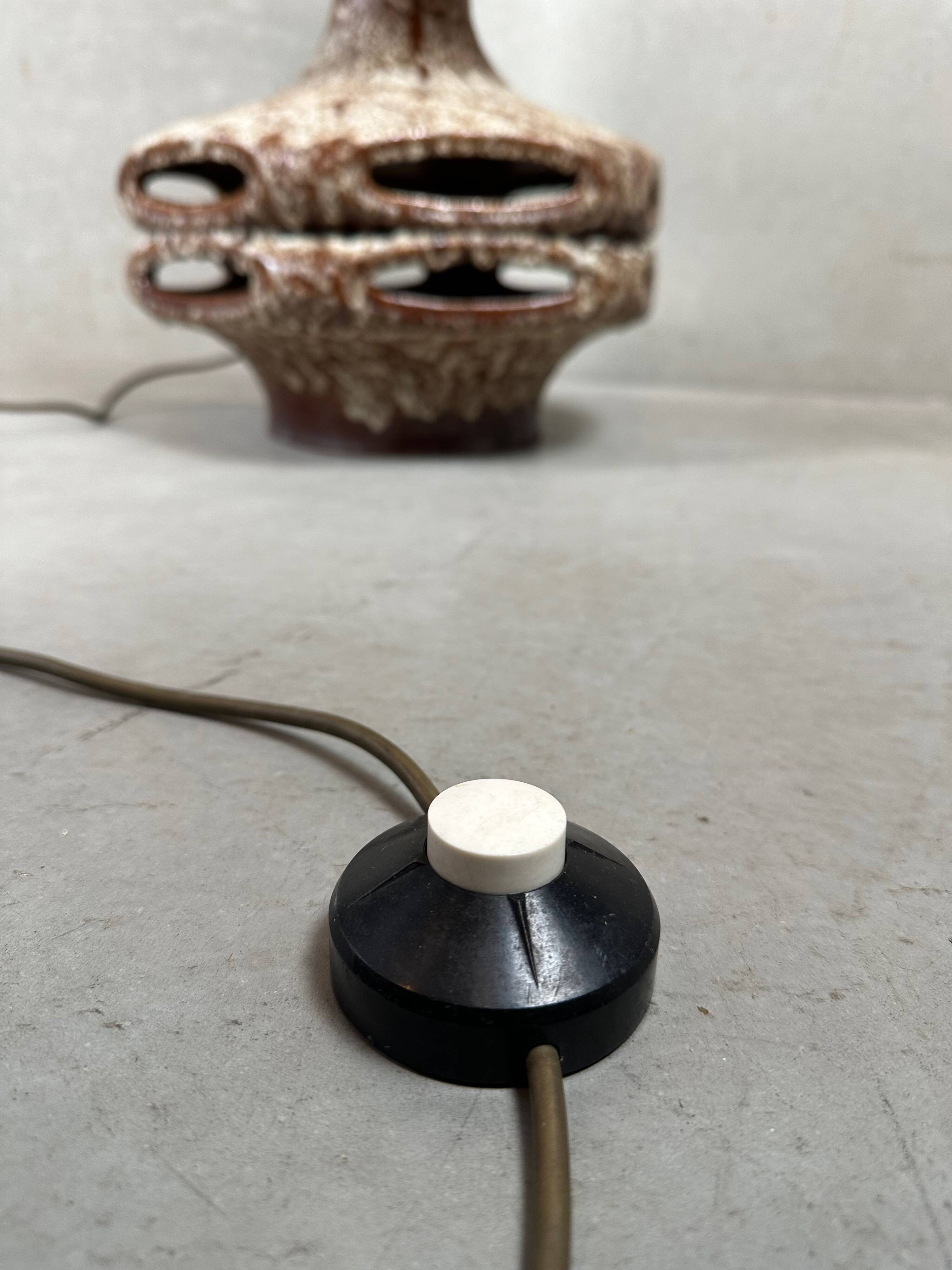 Lampe de sol vintage XL en fat lava – Stein Keramik