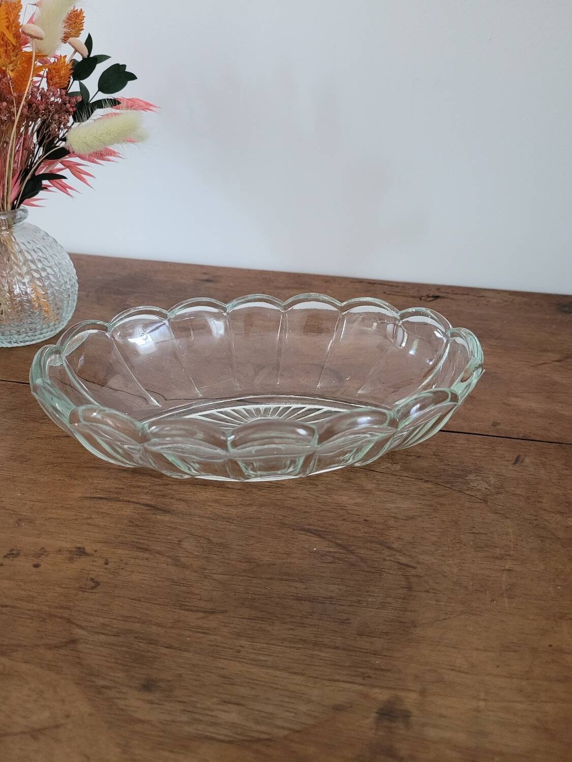 Scalloped glass dish