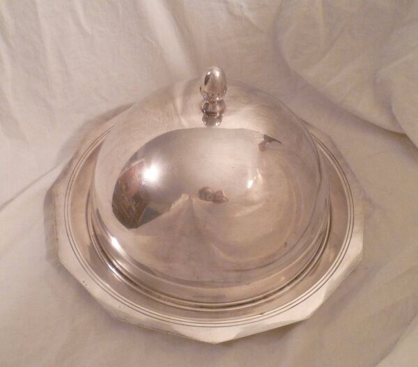 Cloche de service/ plat de service design restaurant cote d'azur metal argente