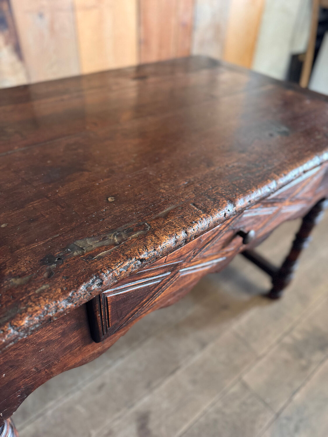 Cévenole table in chestnut wood, 19th-century folk art.