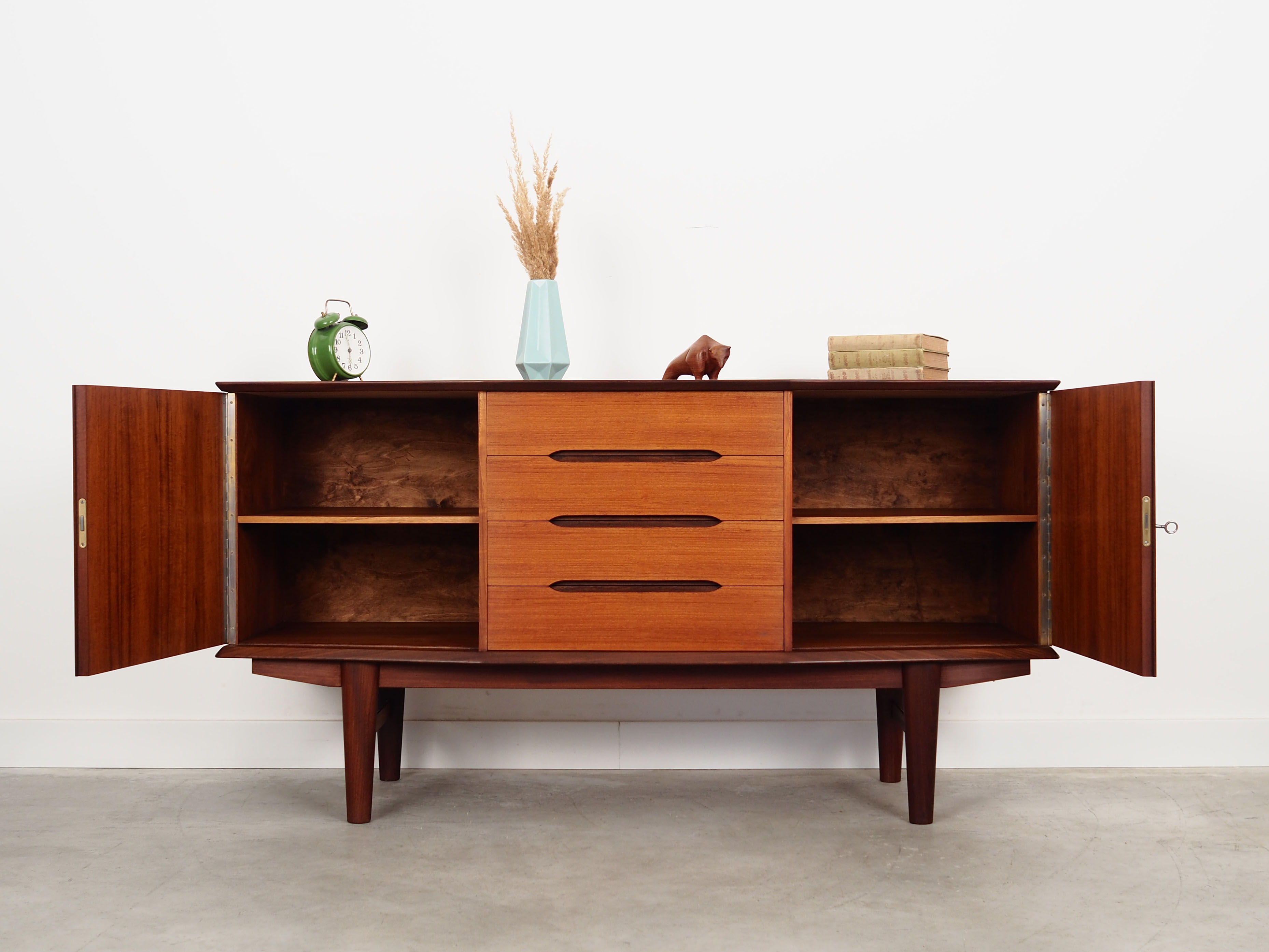 Teak sideboard, Danish design, 1970s, production: Denmark