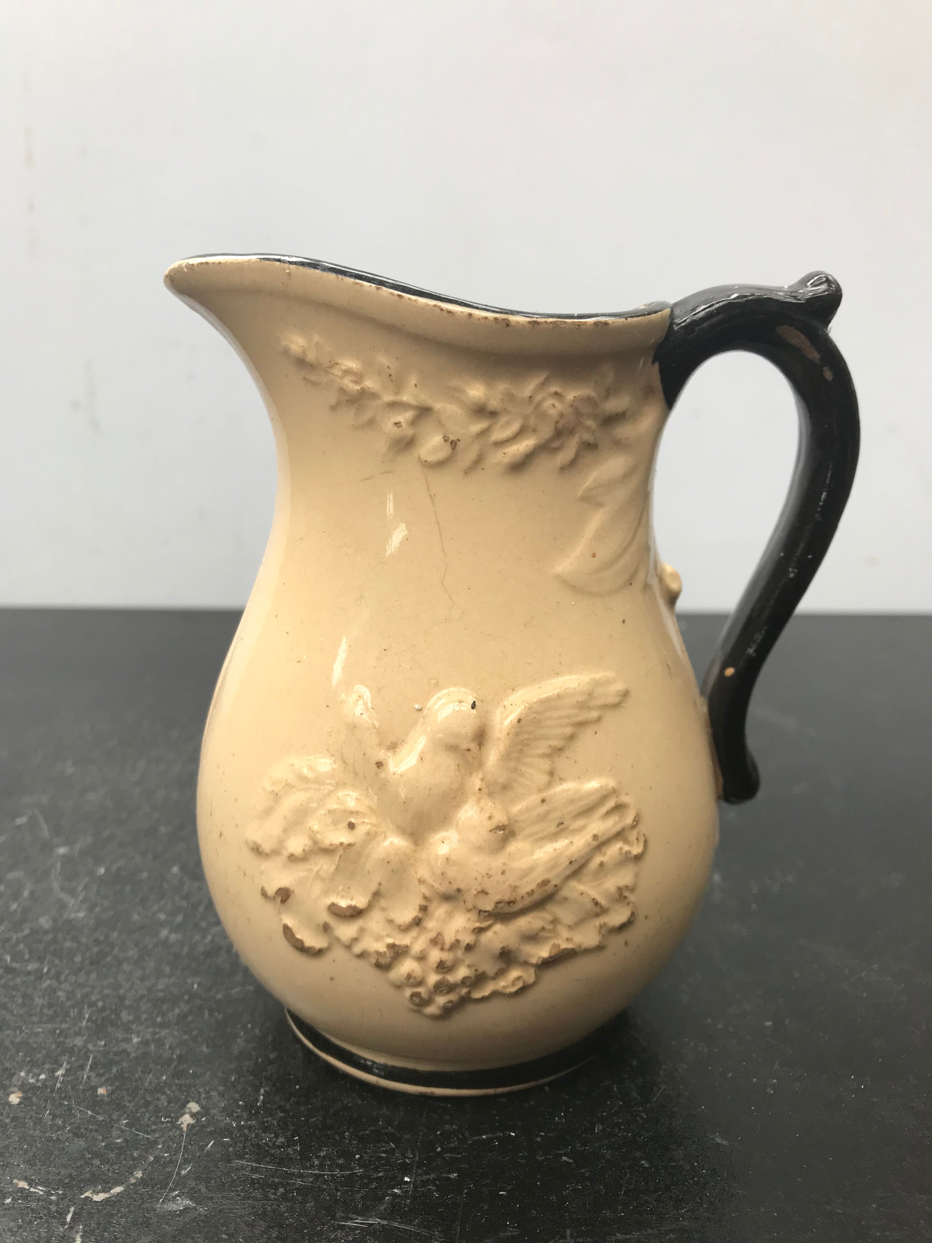 Former pitcher Kg Luneville ceramics beige - vintage black anse