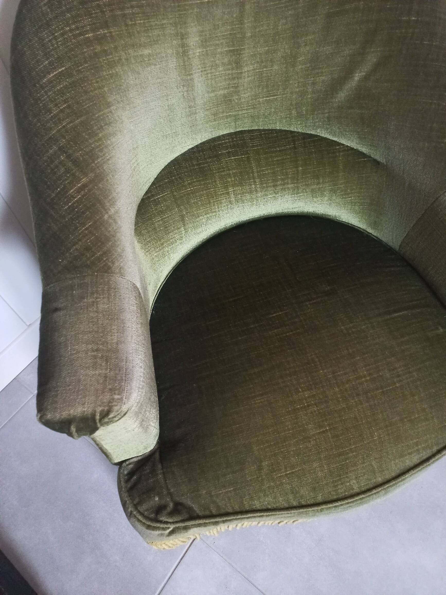 Green velvet toad armchair