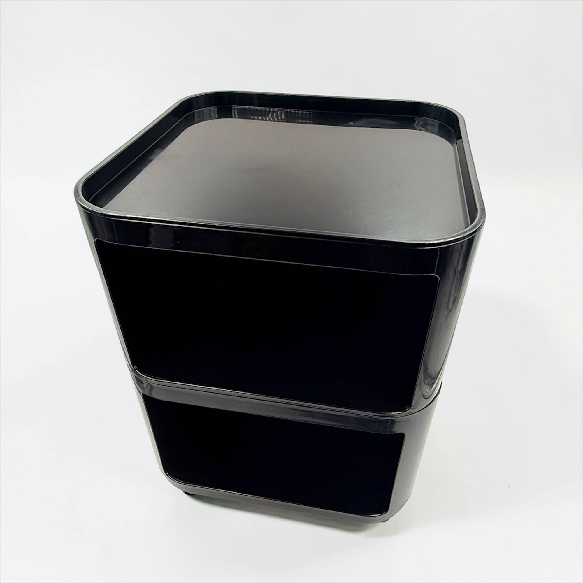 Meuble de rangement Kartell Componibili designé par Anna Castelli Ferrieri