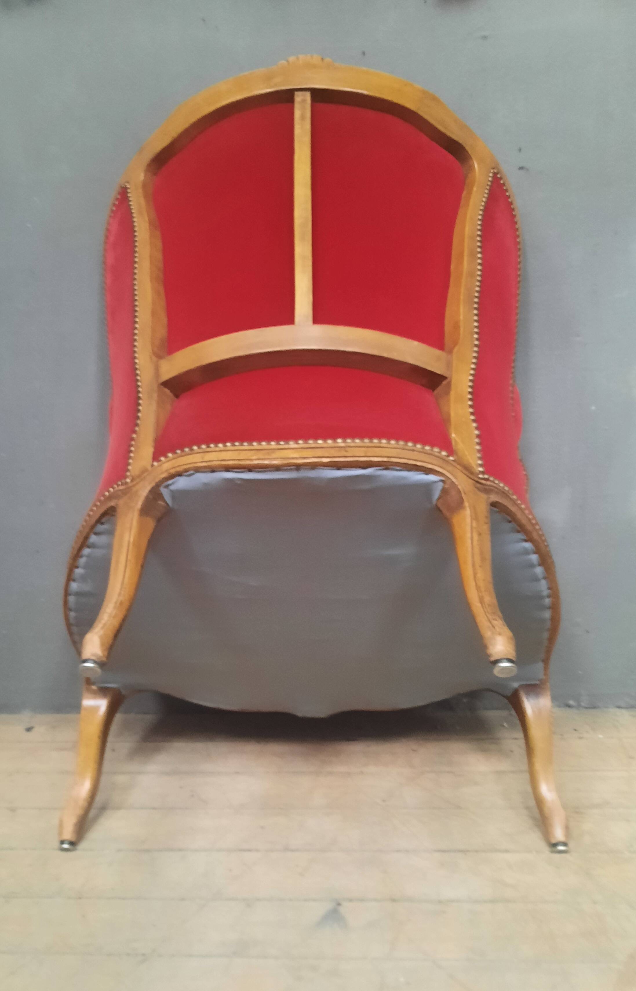 Large Louis XV style bergere chair in red velvet