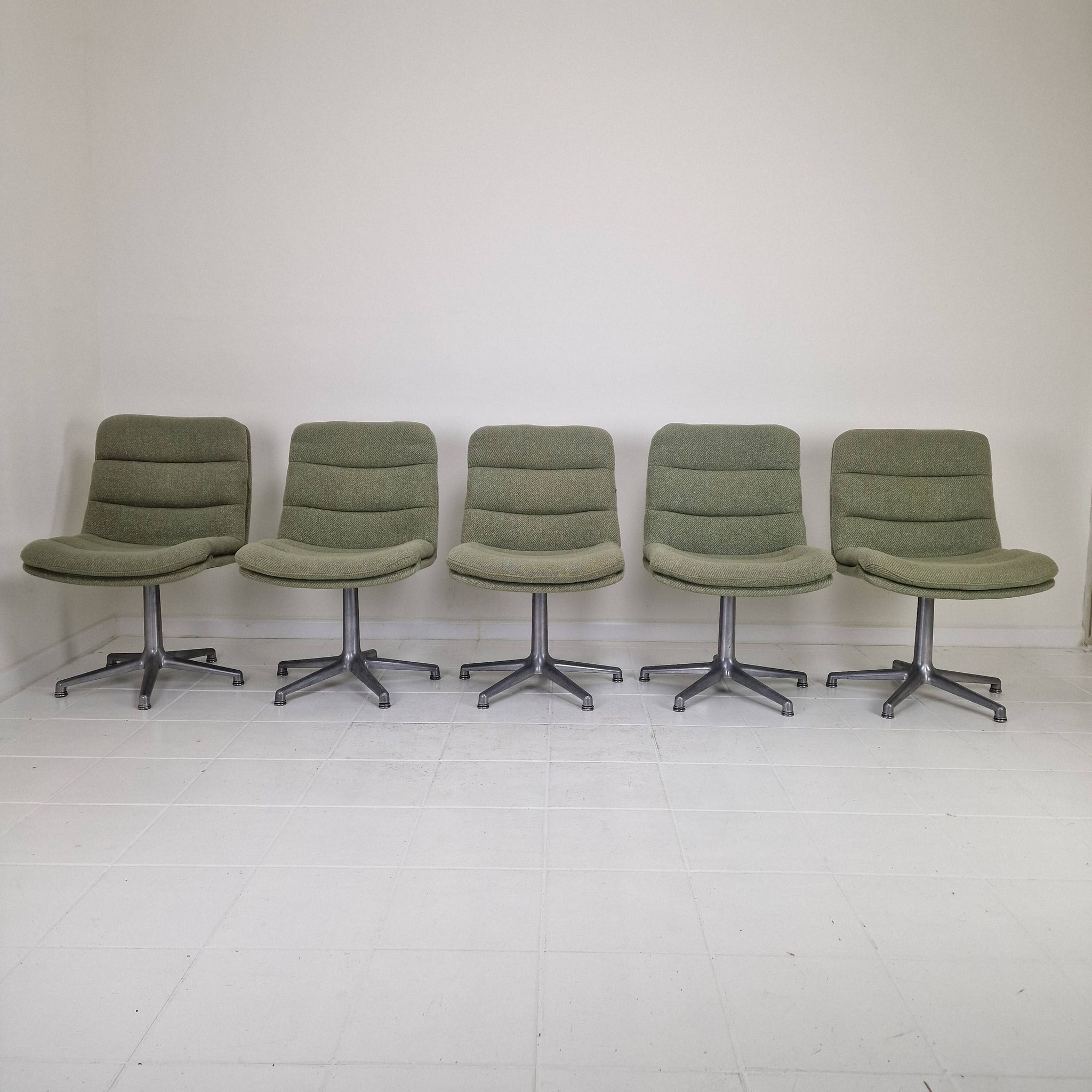 “Channel” Lounge Chair by Geoffrey Harcourt for Artifort, 1970s — 5 Availab