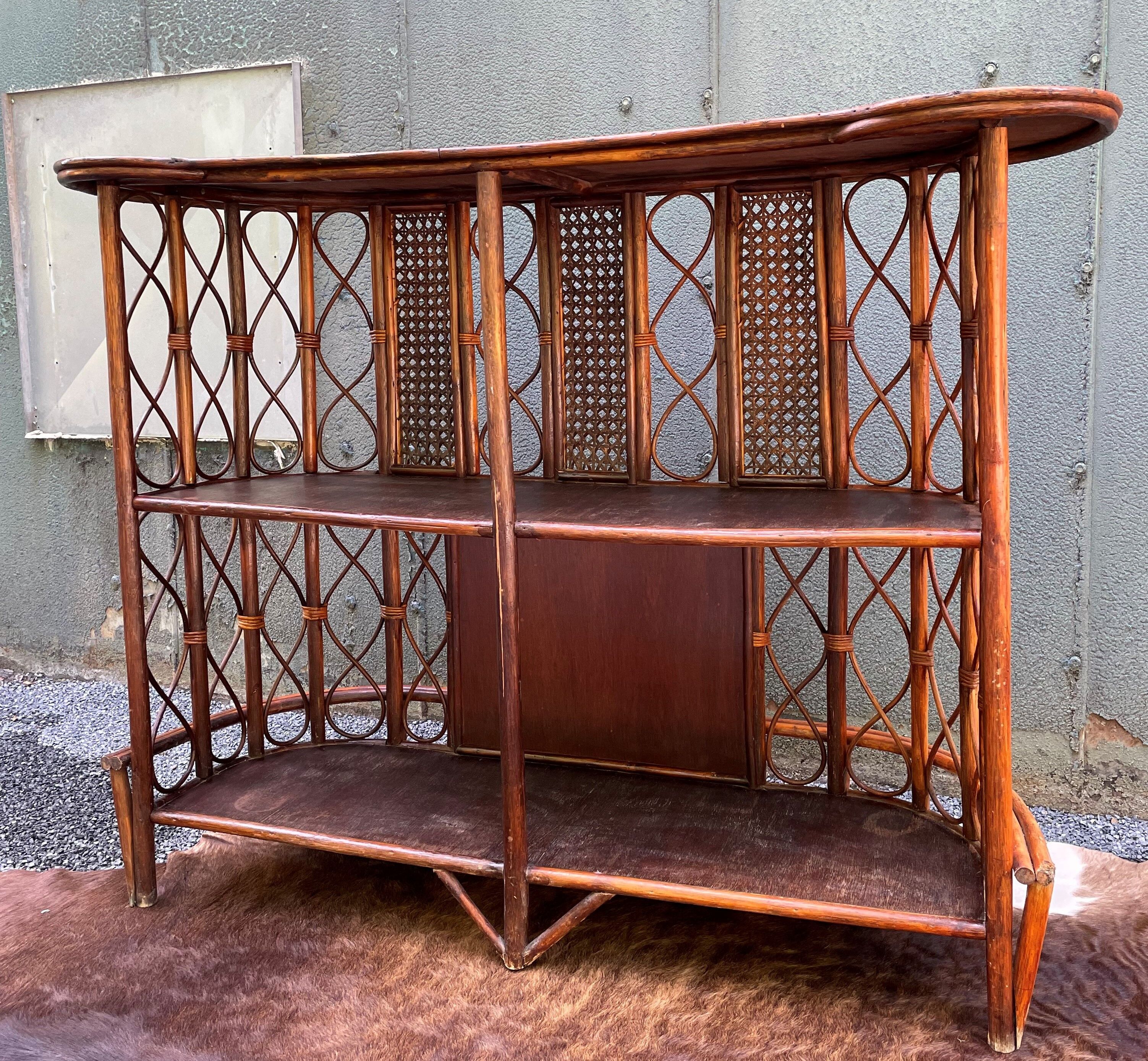 Vintage rattan bar