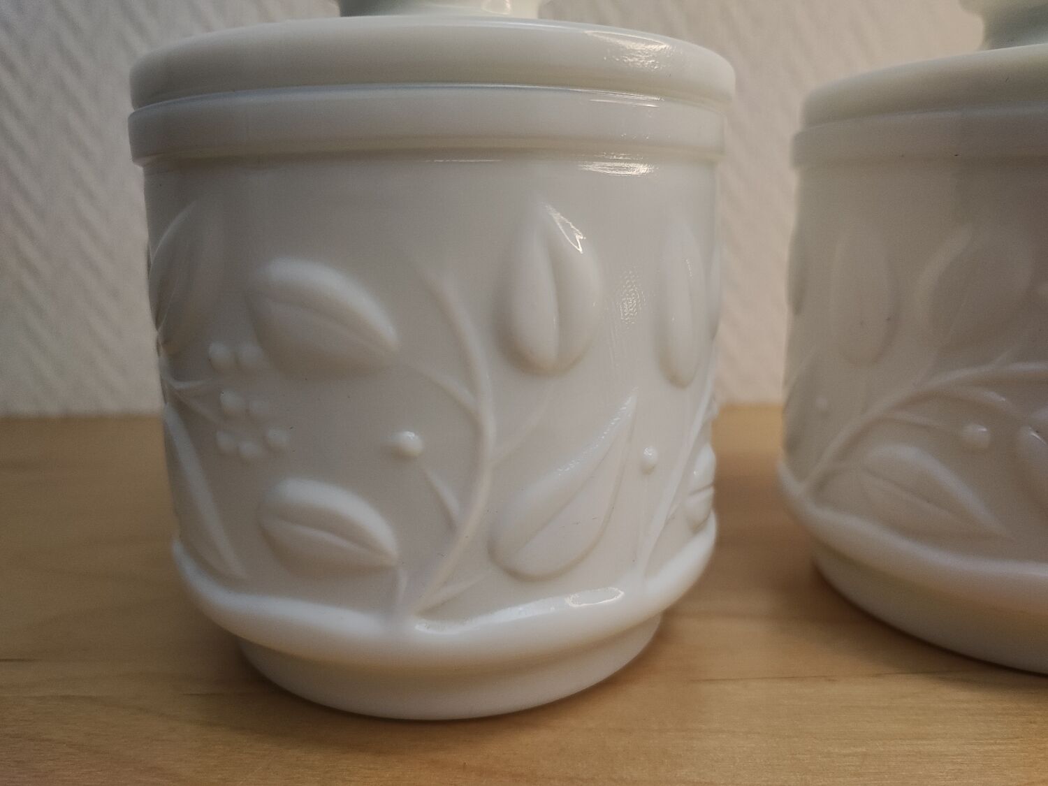 Pots en verre opale