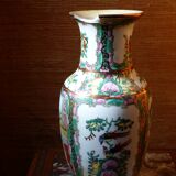 Chinese vase hand-painted porcelain