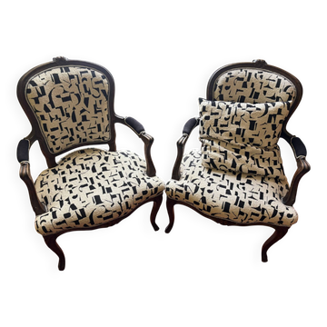 Paire de fauteuils cabriolet de style Louis-Phil