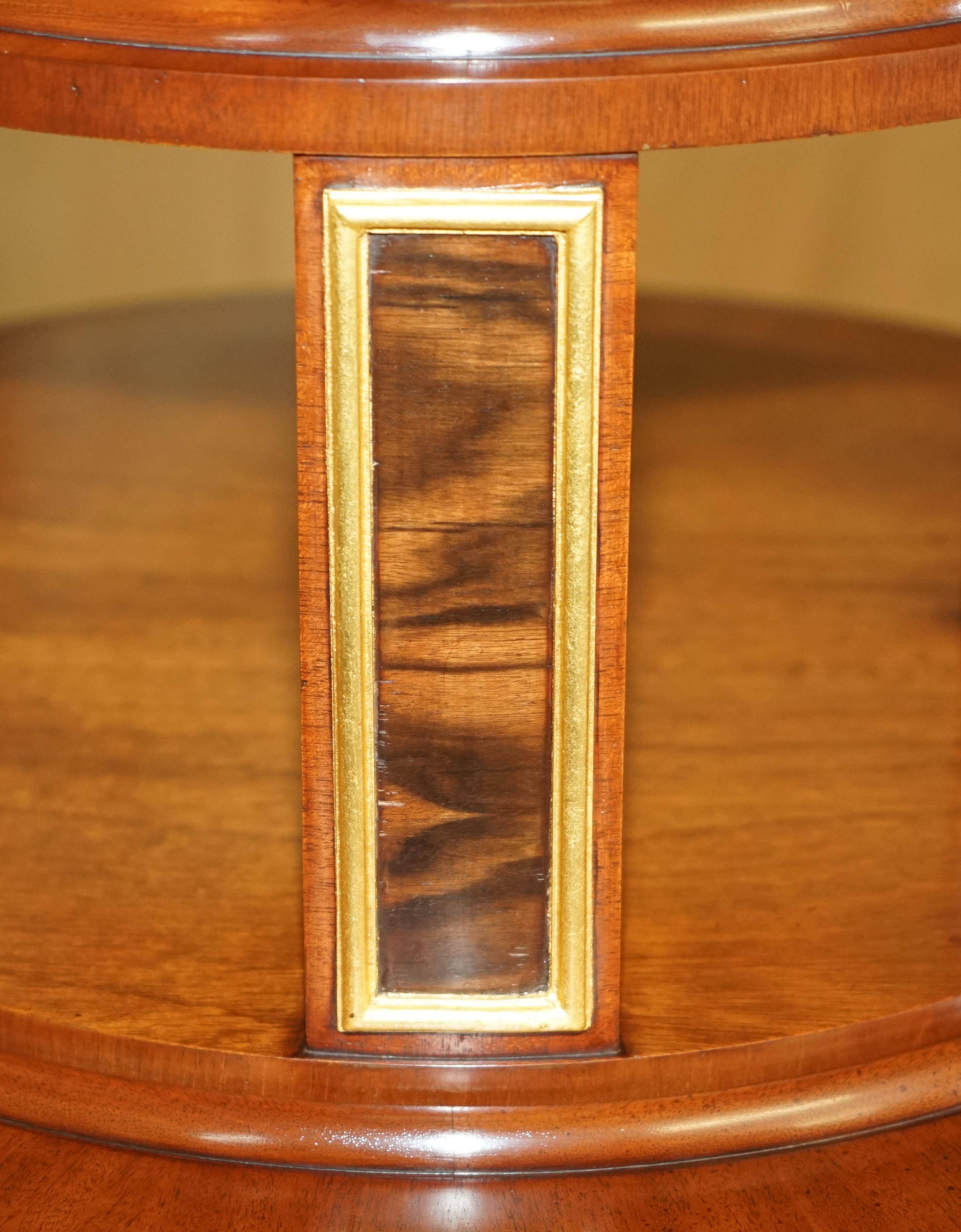 Table bibliothèque tournante Arthur Brett en satin, noyer et palissandre - style Regency