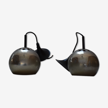 Pair of balls hanging lamps