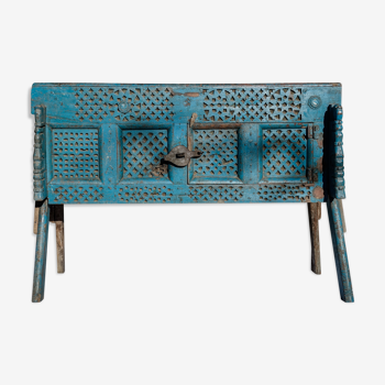 Ancient Indian furniture Damchiya blue