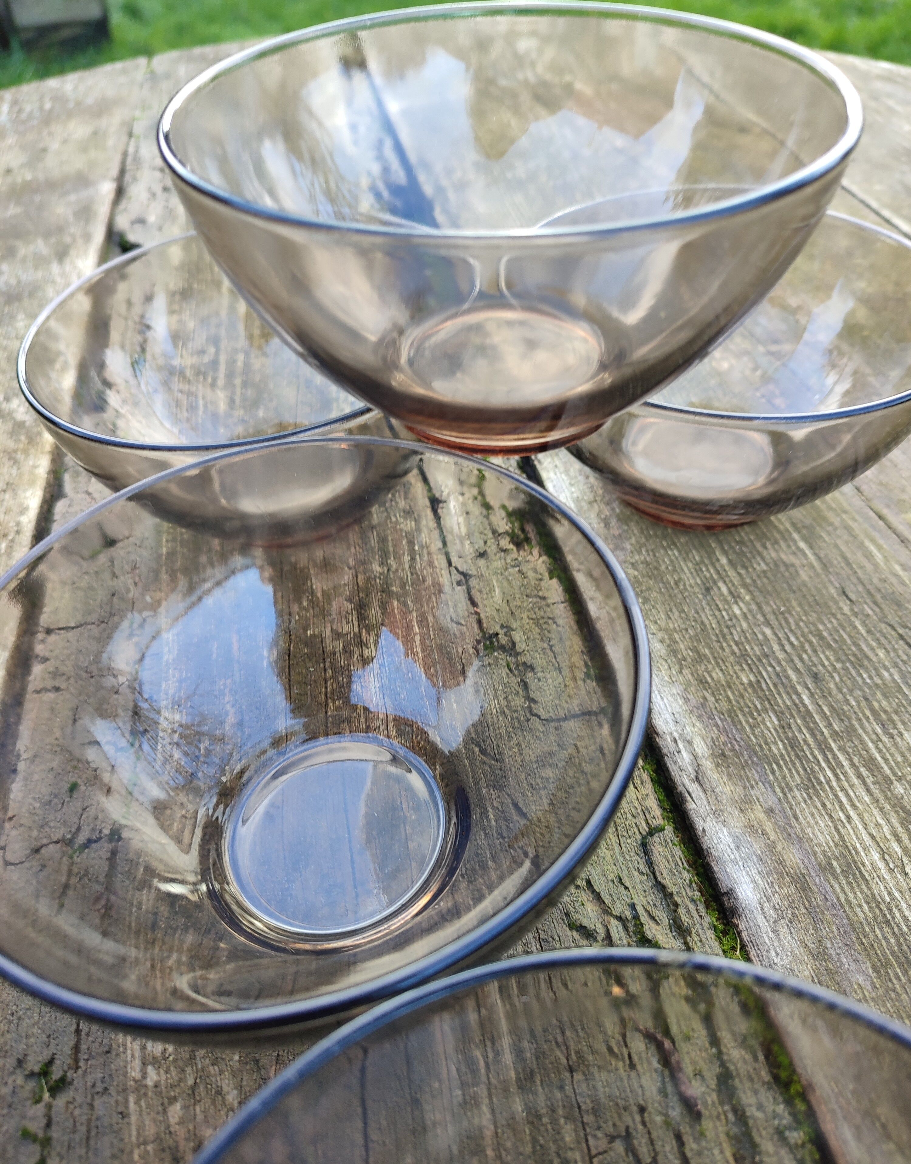 Set of 5 Arcoroc bowls France