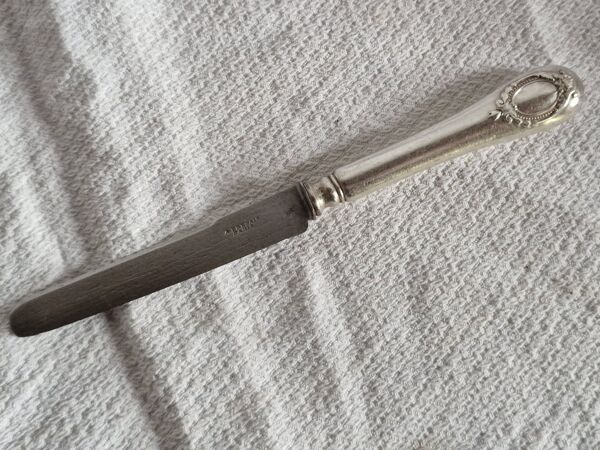 12 couteaux anciens - orfèvre A Frenais Paris