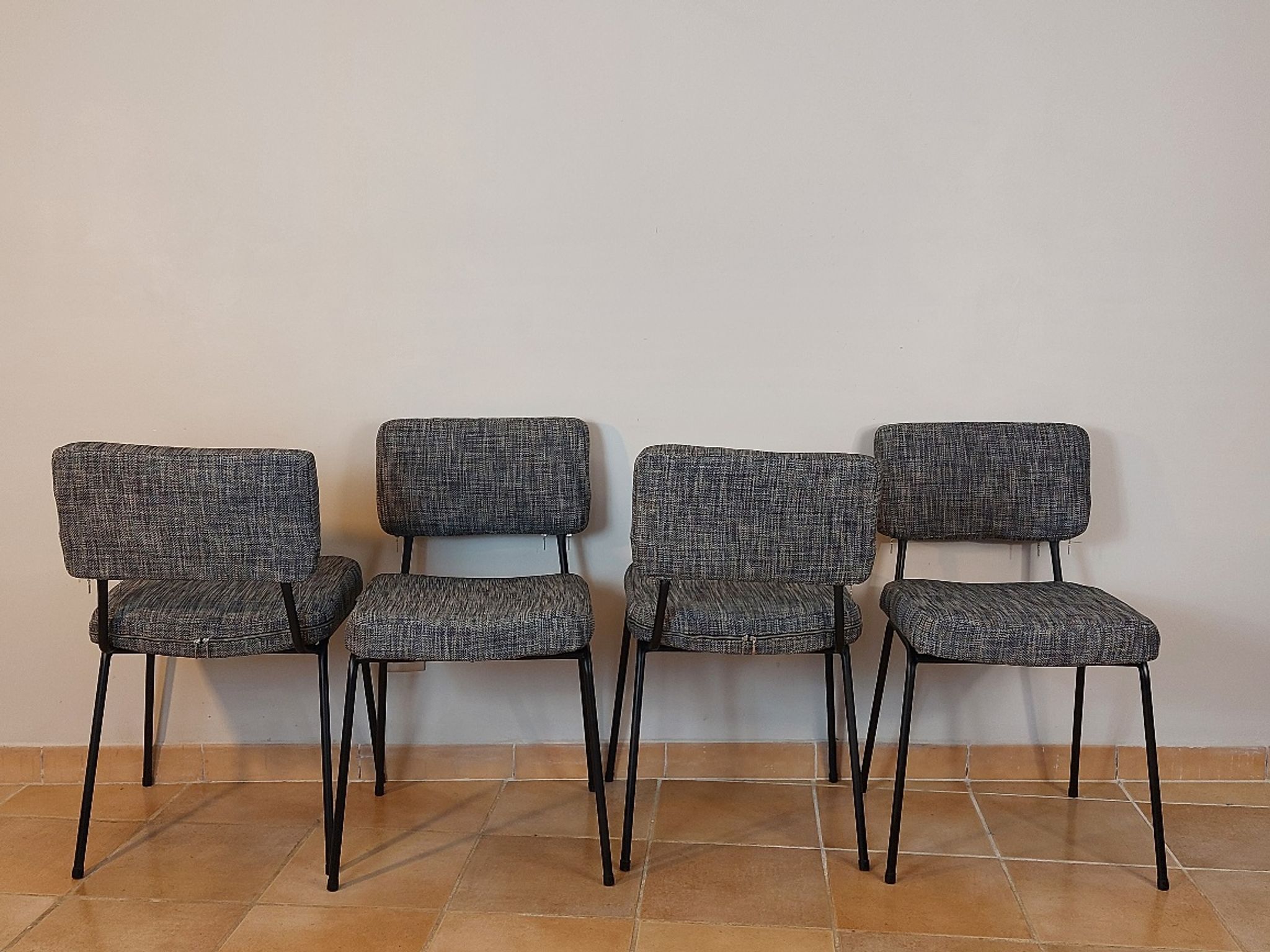 Set of 4 design chairs André Simard, Edition Airborne, French Modernism 1960s