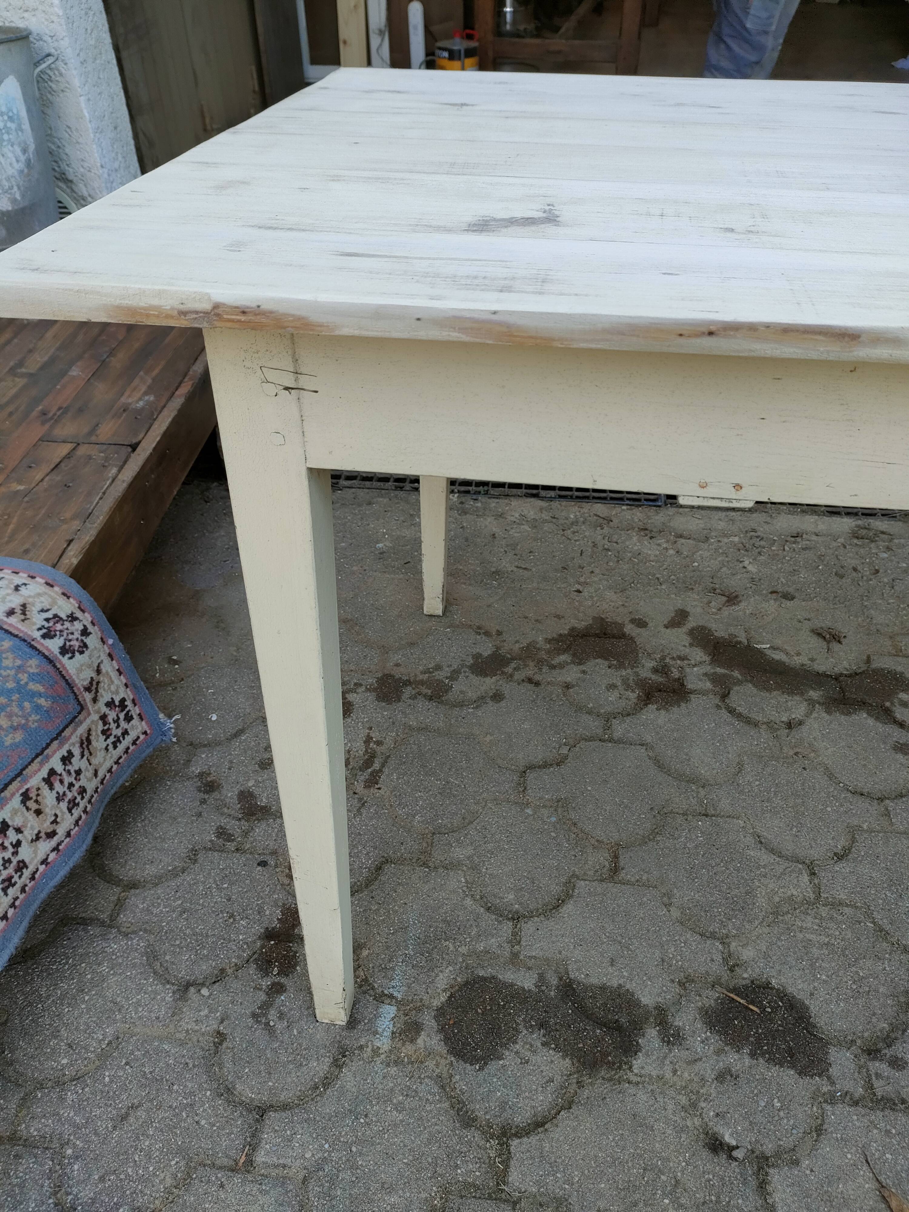 Farmhouse table