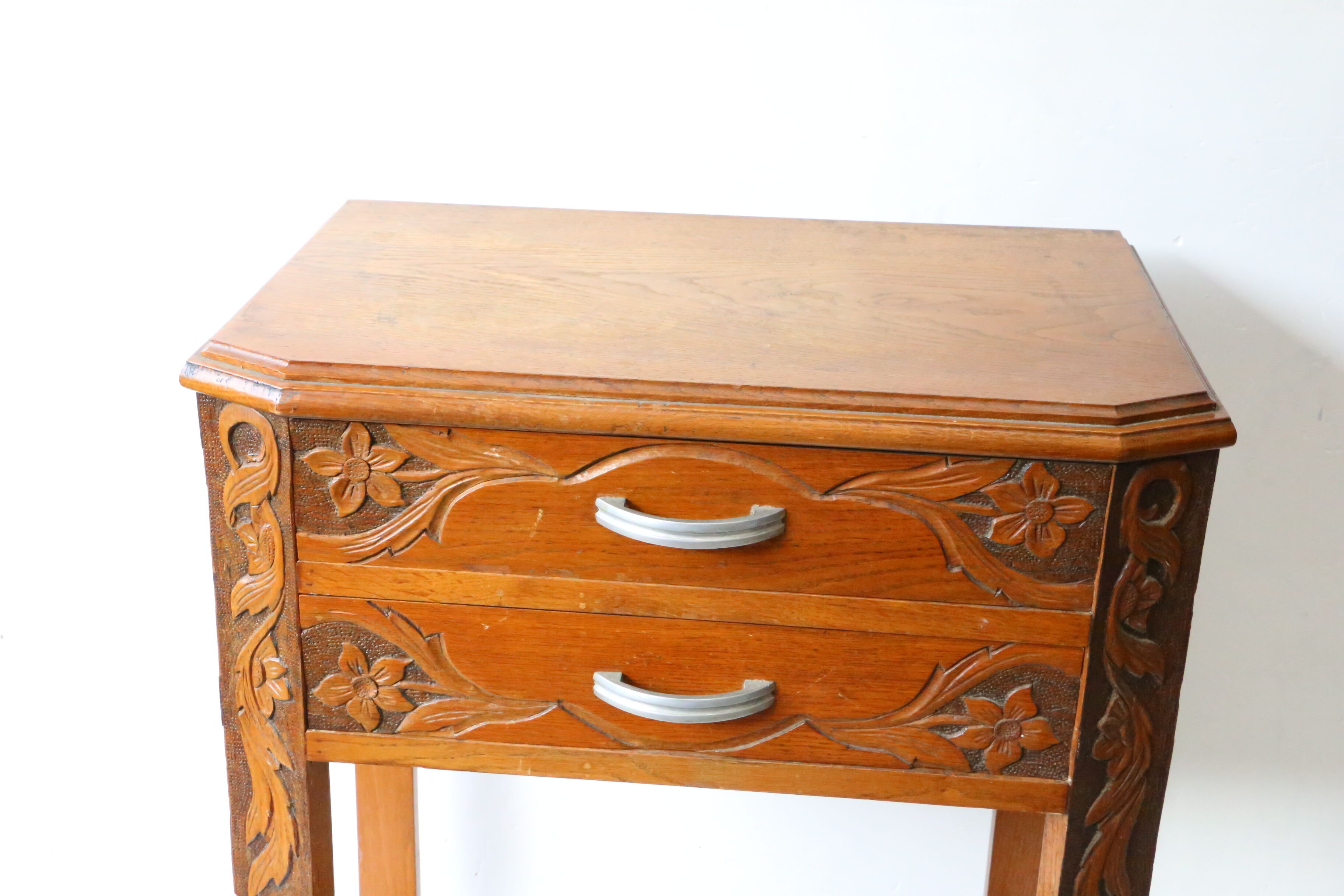 Art deco floral carved healing, 1920s