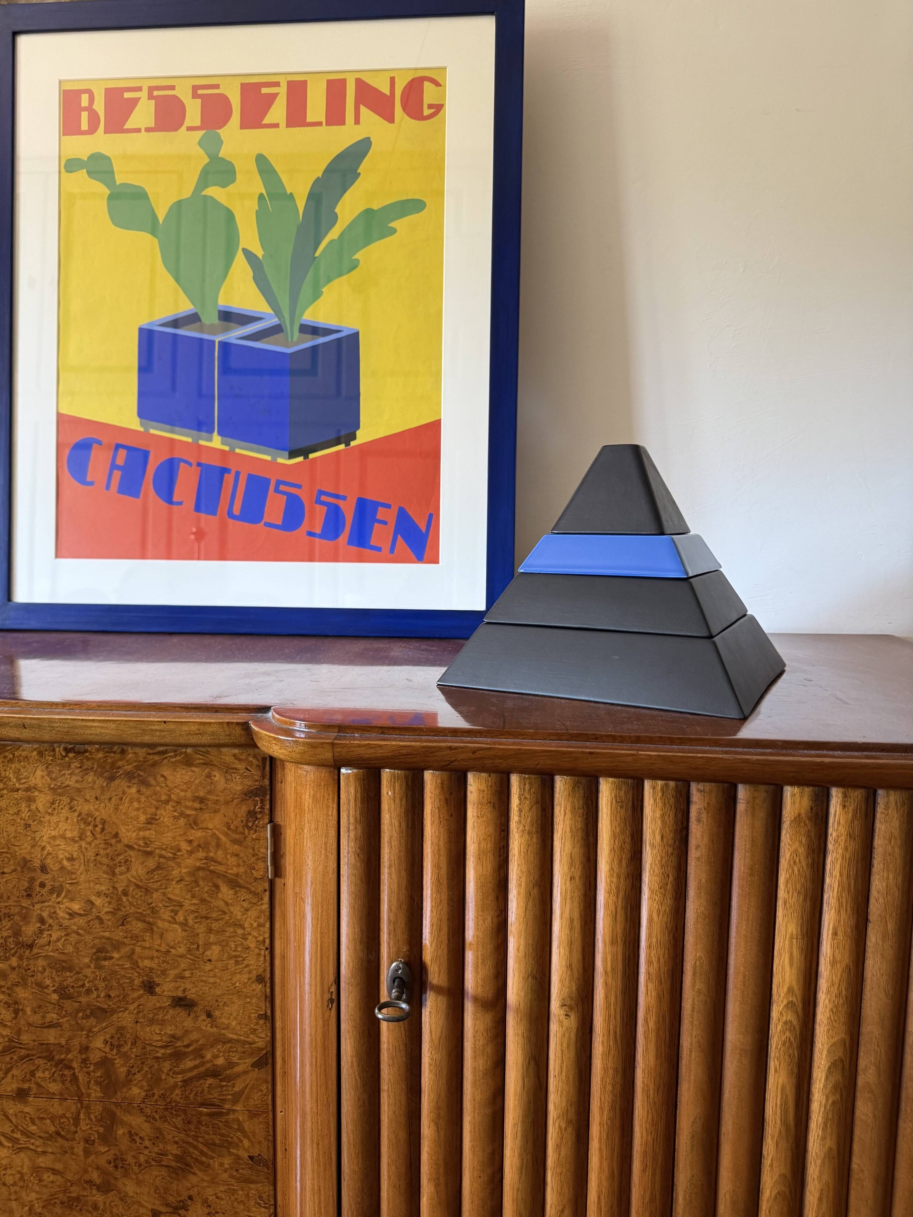 Pyramid shaped stacked ceramic ashtrays / centerpiece Amalgames France 1980