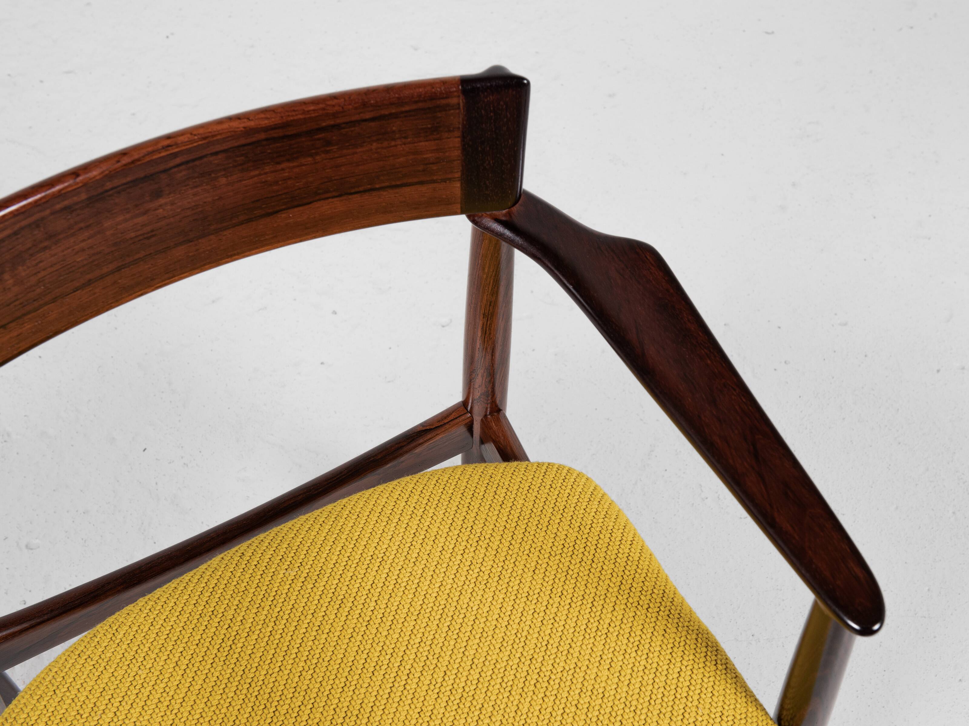 Midcentury Danish chair with armrests in rosewood by Henry Rosengren Hansen for Brande Møbelindustri