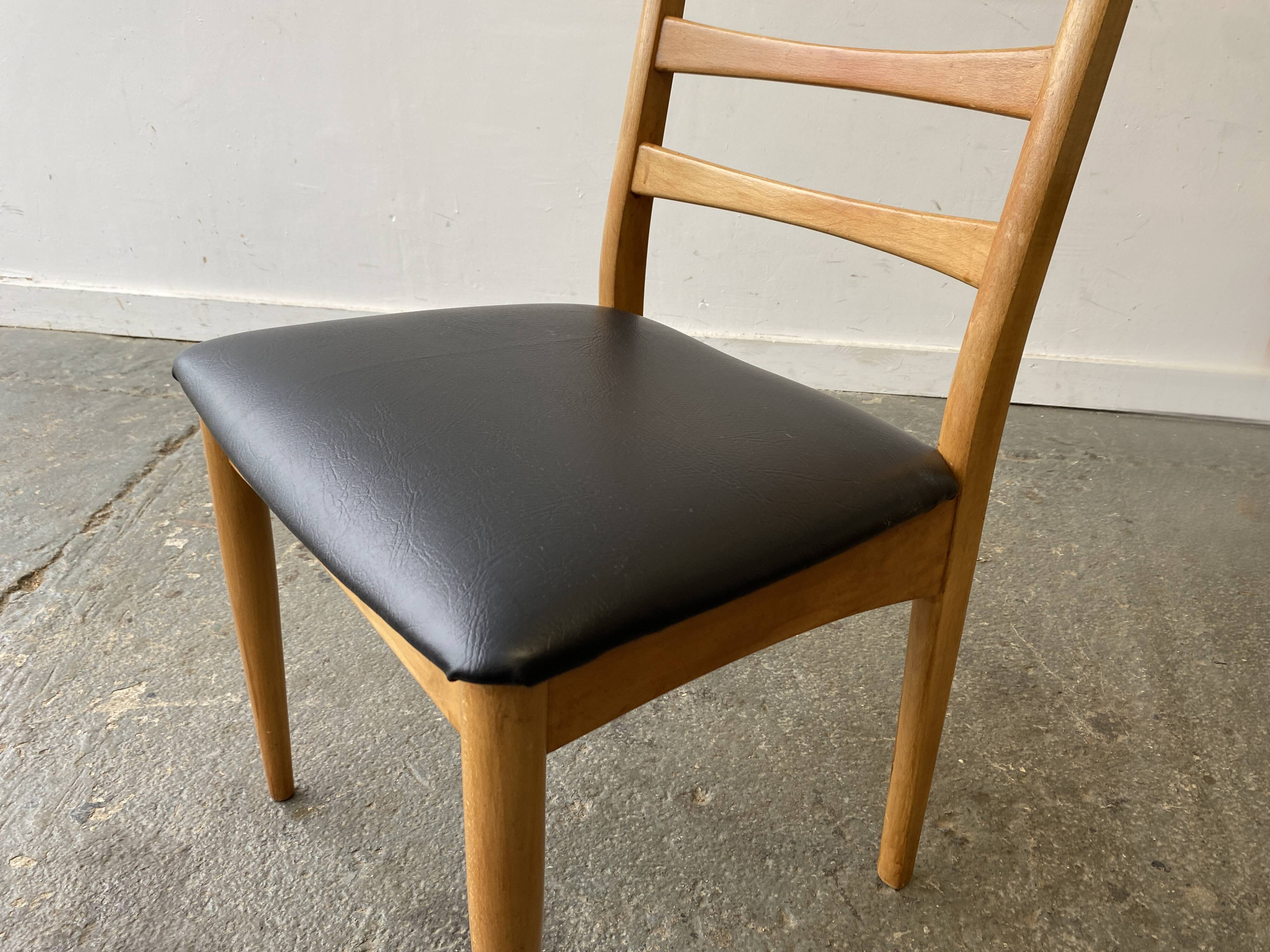 Set of 4 Mid-Century 1970’s dining chairs by Schreiber Furniture