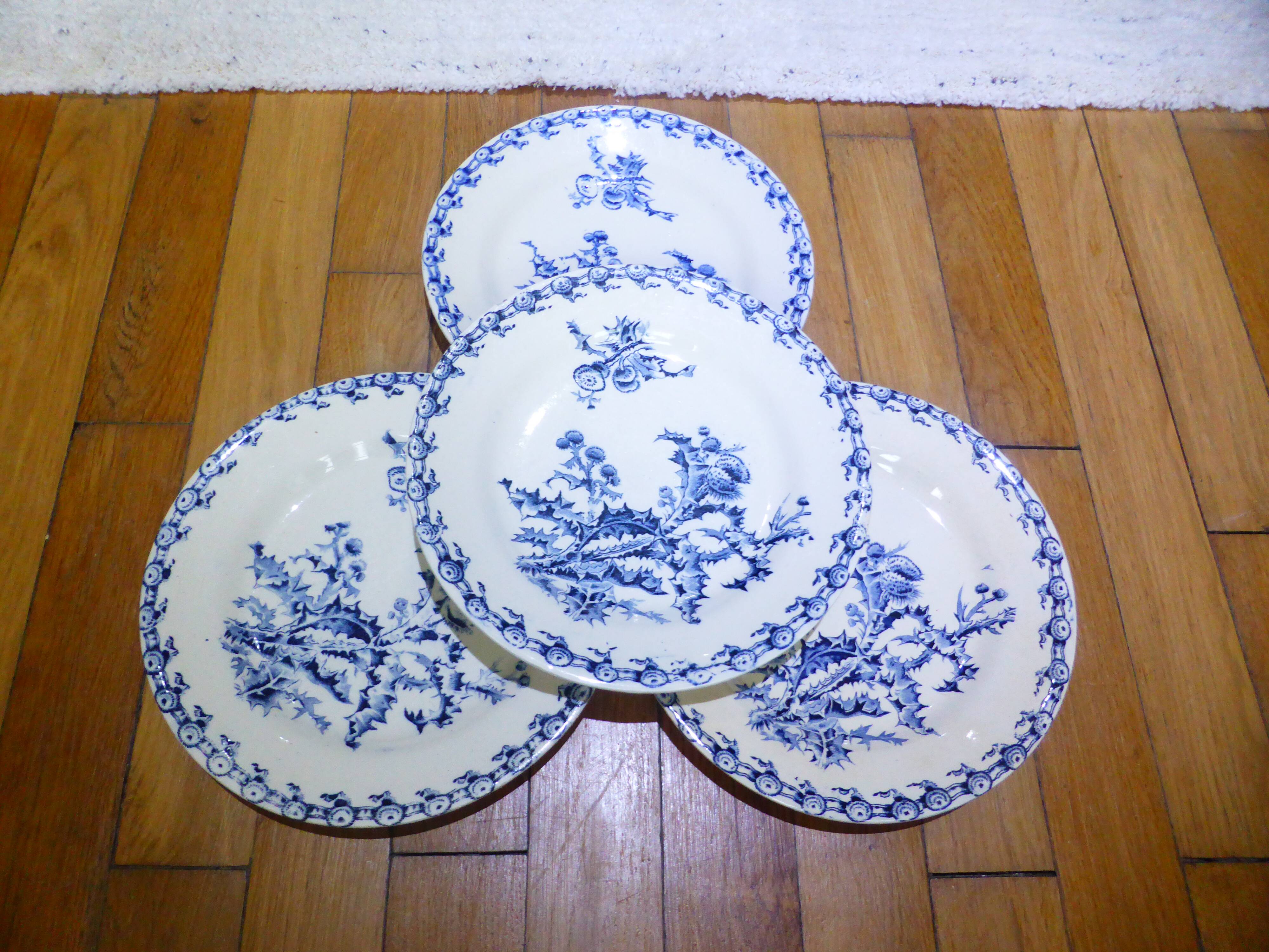 4 Gien flat plates, Chardons service 1