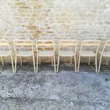 Chaises de terrasse de bistrot