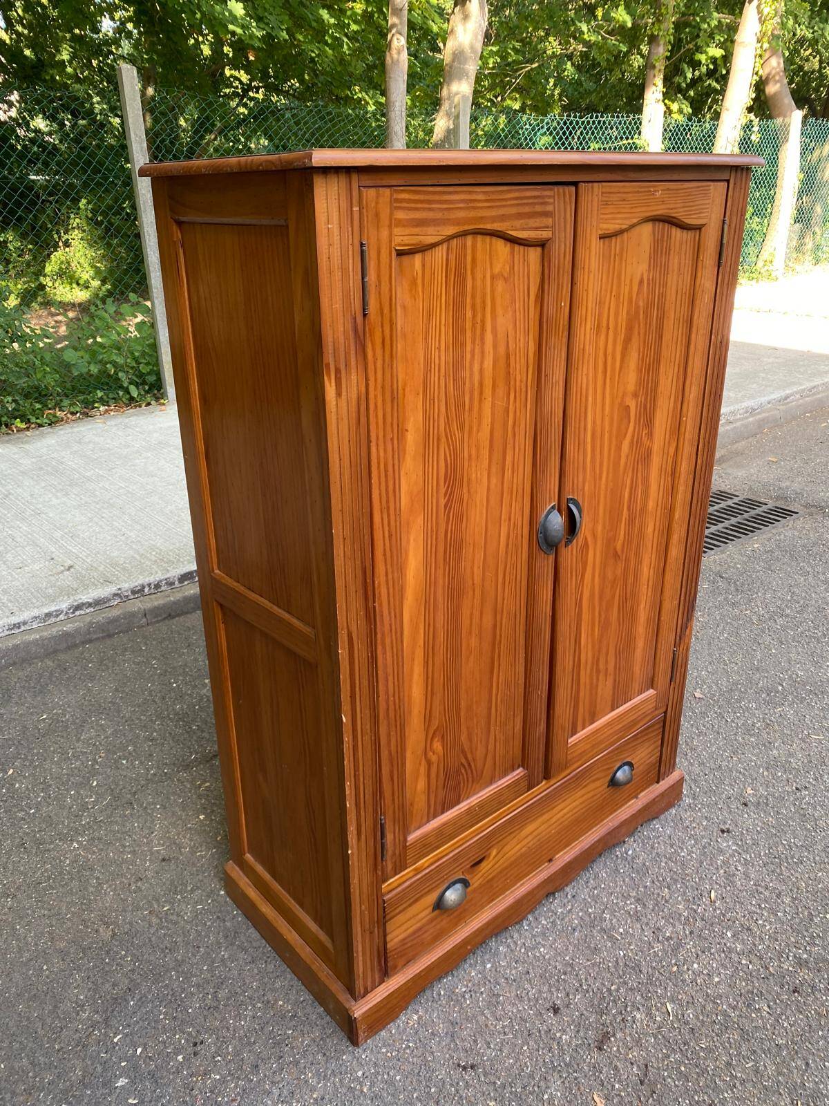Small wardrobe / bonnetière in solid honey pine with 2 doors and 1 drawer.