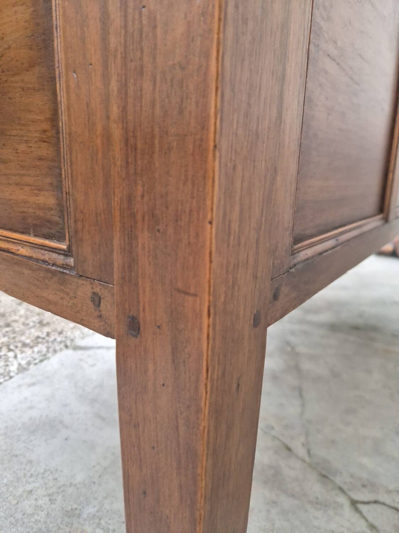 Louis XVI style minister's desk in solid walnut, 4 drawers, old manufacture