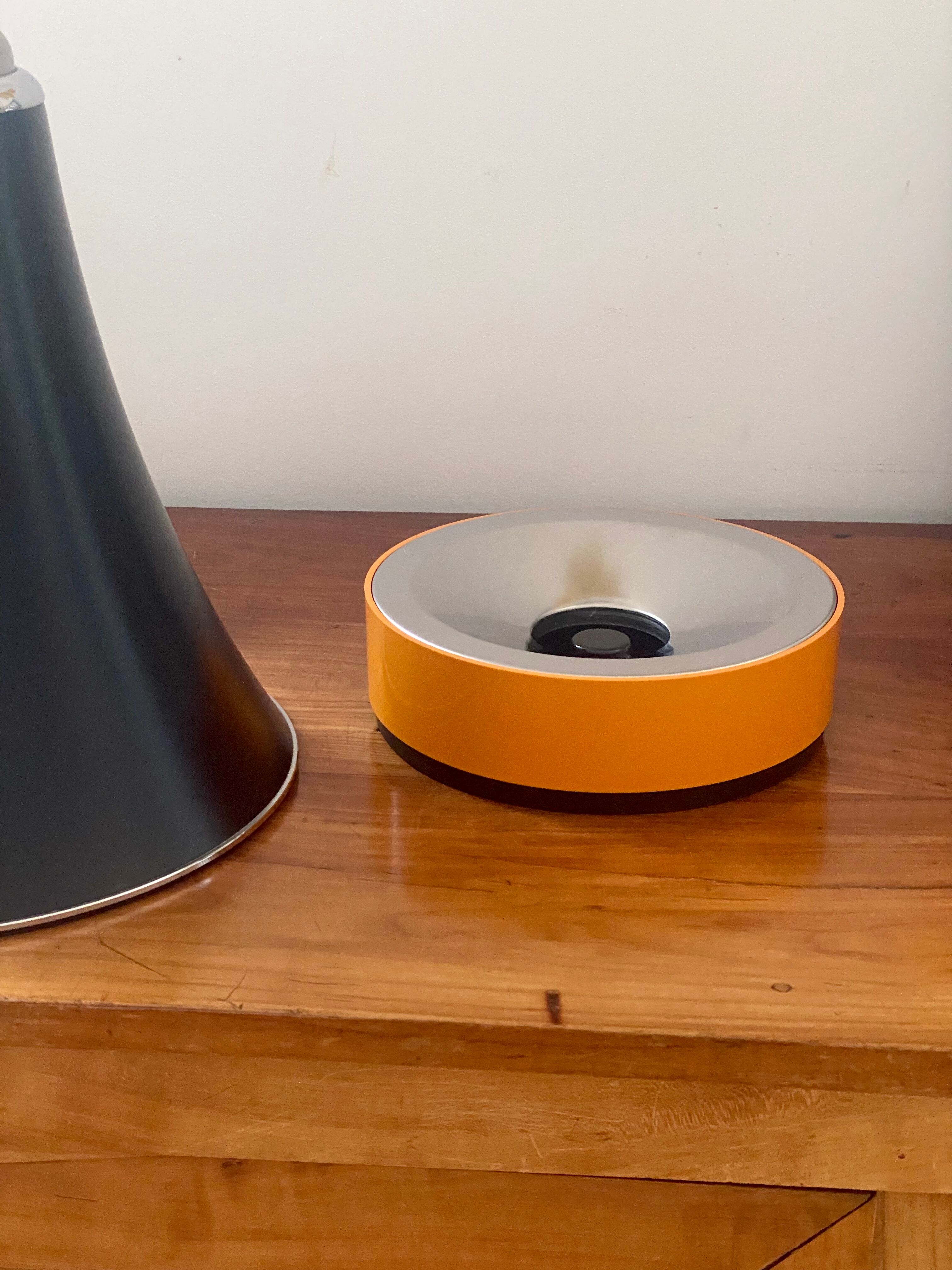 Ashtray manade samp design Jean-René Talopp orange