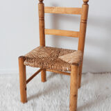 Vintage children's chair in wood and straw