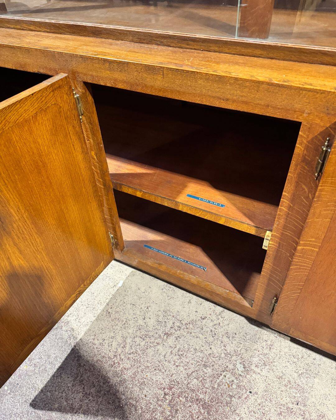 Vintage library
