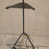 Lampadaire tripode vintage métal noir porte revue et tablette