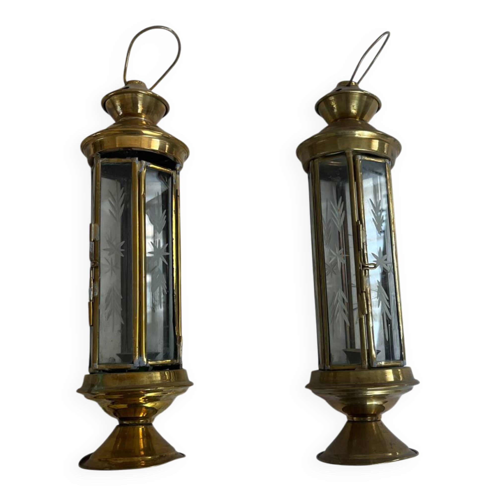 2 brass lanterns