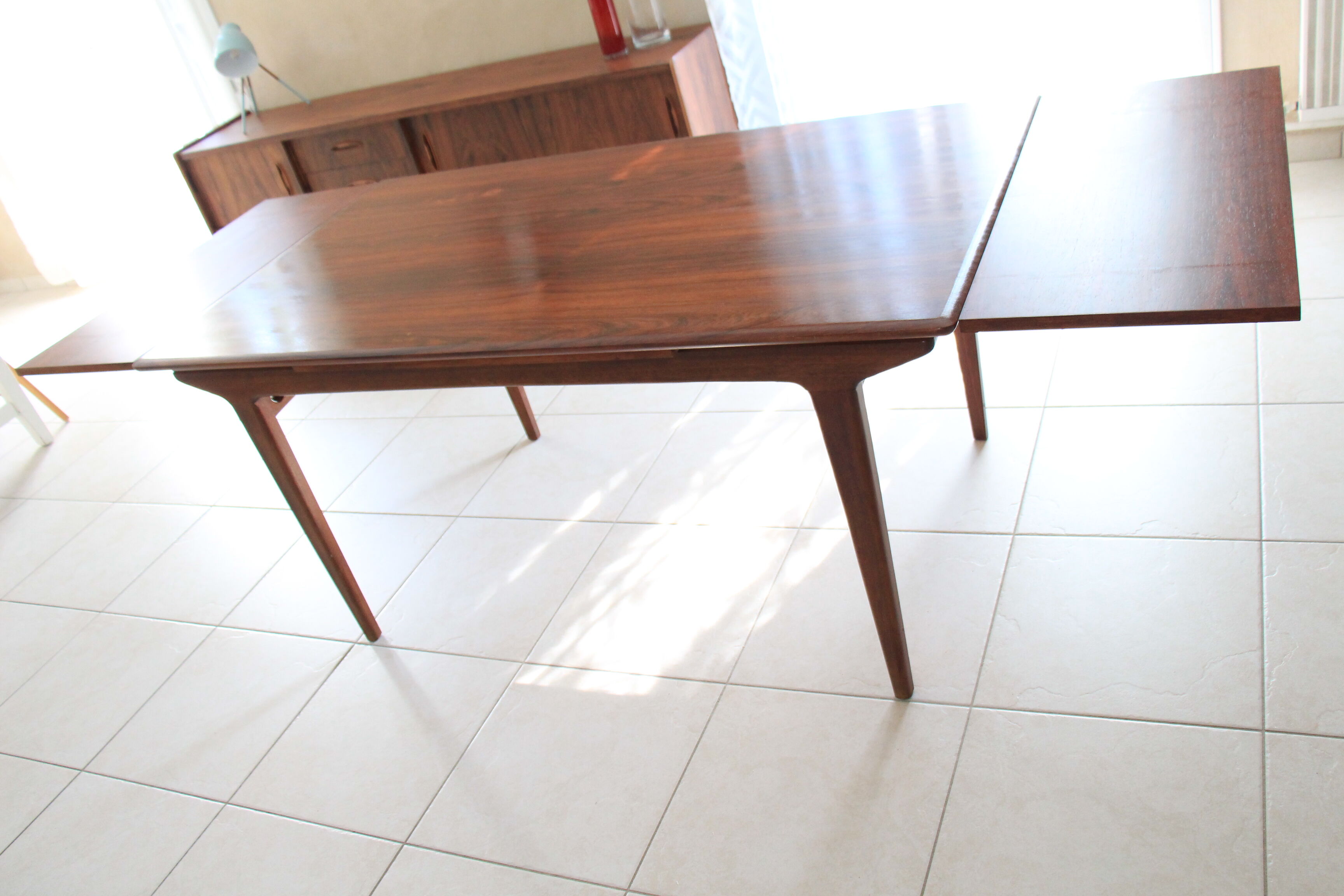 Extendable Scandinavian  table Rio rosewood