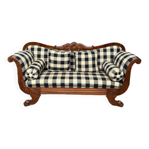 Canapé style empire.