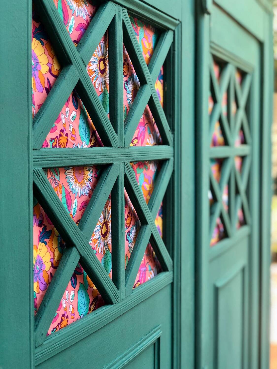 Armoire parisienne restaurée